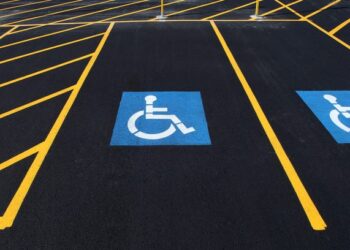 6 Reasons Why Commercial Establishments Must Consider Striping the Parking Areas