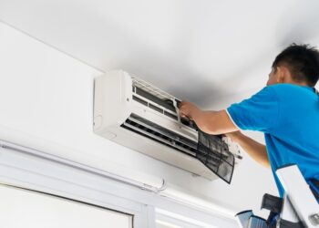 Don’t Panic! How to Handle an Air Conditioning Emergency Like a Pro