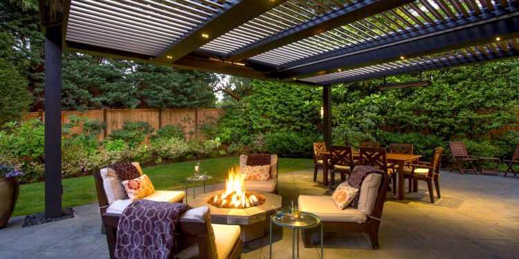 Using a Pergola to Create an Outdoor Dining Area in Boulder